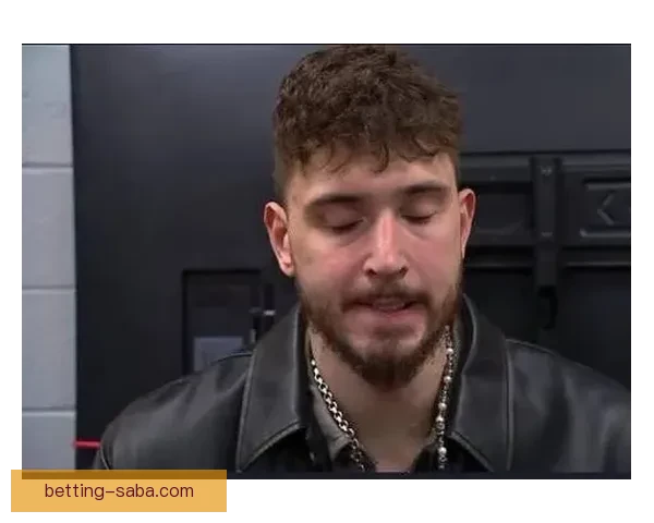 申京：球队开局良好应获胜但比赛中突发断电未能理解原因