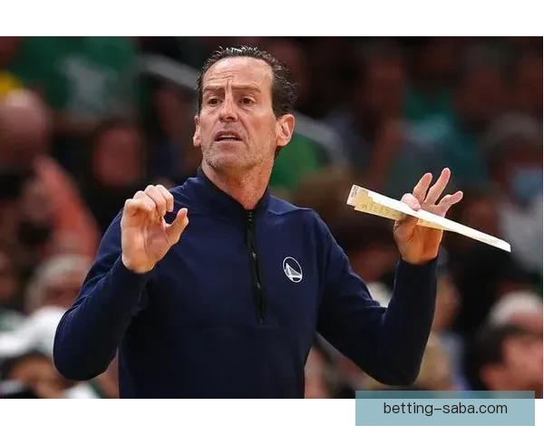 斯奈德达成常规赛500胜里程碑跻身现役主帅前六彰显执教实力